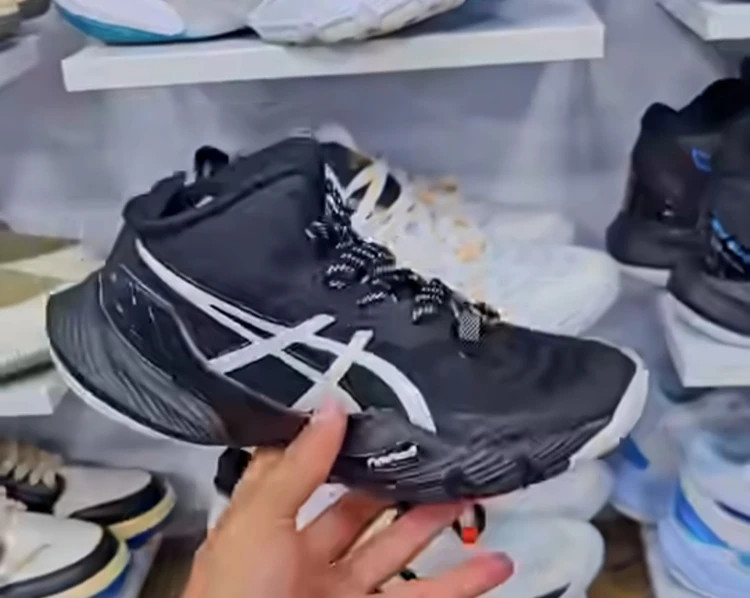 کتونی اسیکس متارایز والیبالی - Asics Metarise ساخت ویتنام - سایز 40 الی 45