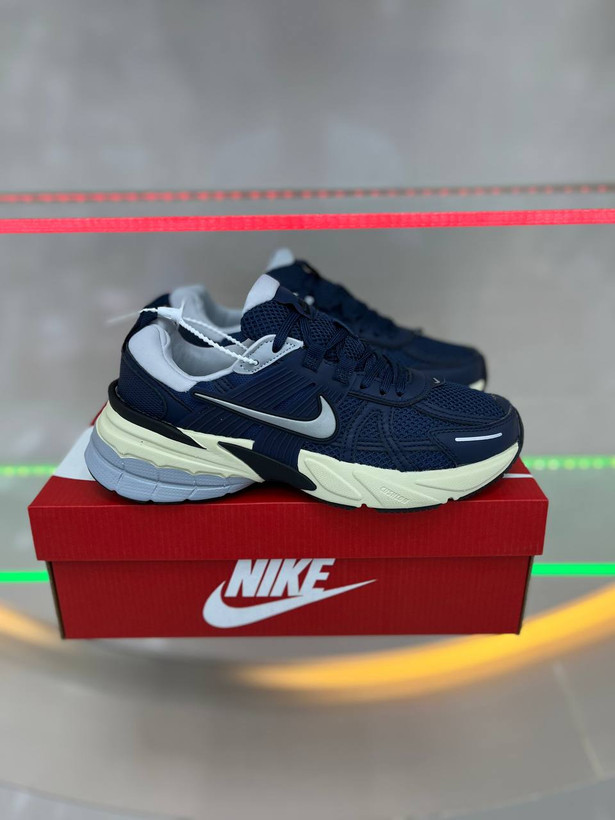 Nike V2K Run Made In Vietnam