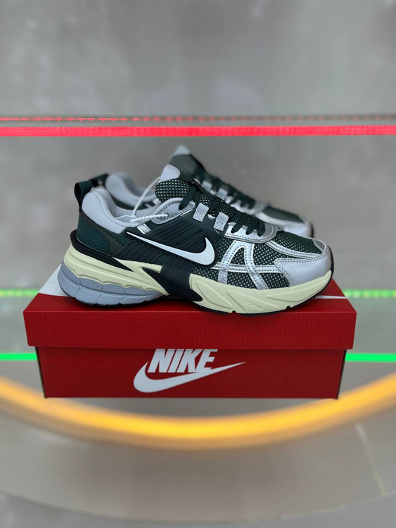 Nike V2K Run Made In Vietnam