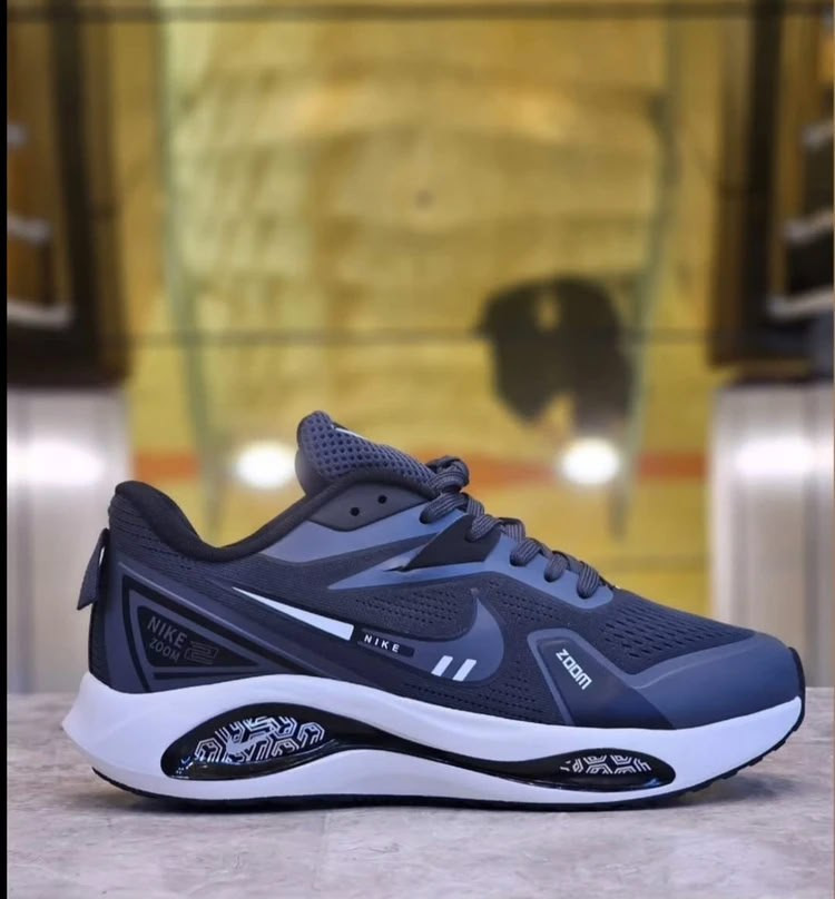 کتونی نایک مدل ایر زوم وینفلو وی 2 ساخت ویتنام