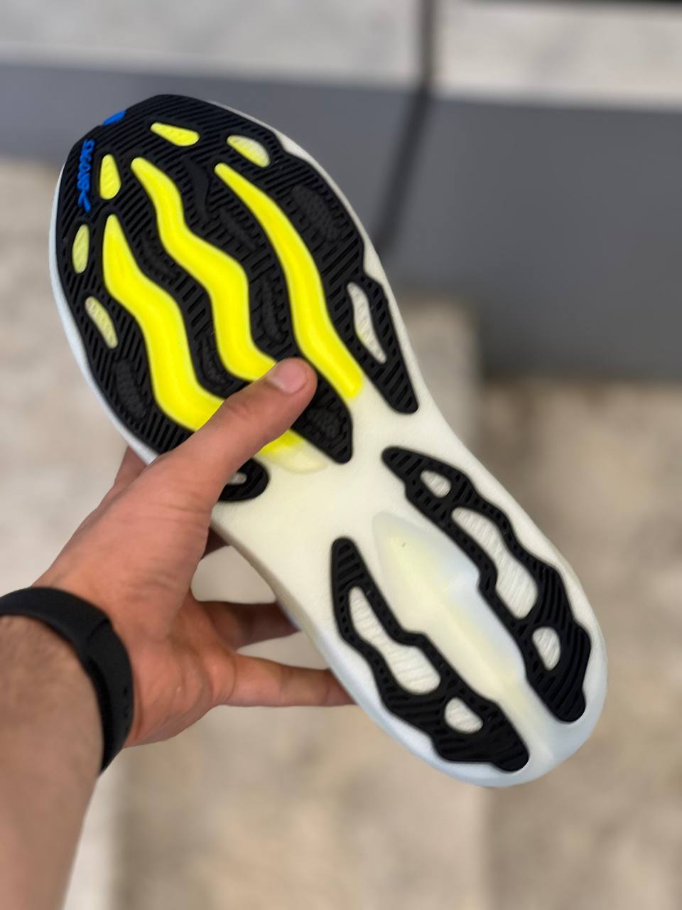 کتونی بروکس مدل Glycerin Max ساخت ویتنام