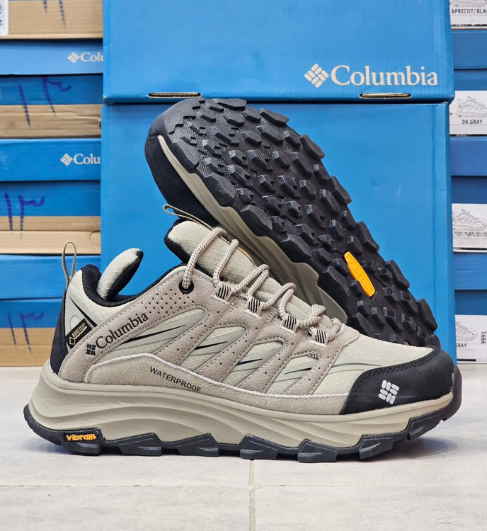 کفش ترکینگ مردانه Columbia Waterproof با زیرهی Vibram