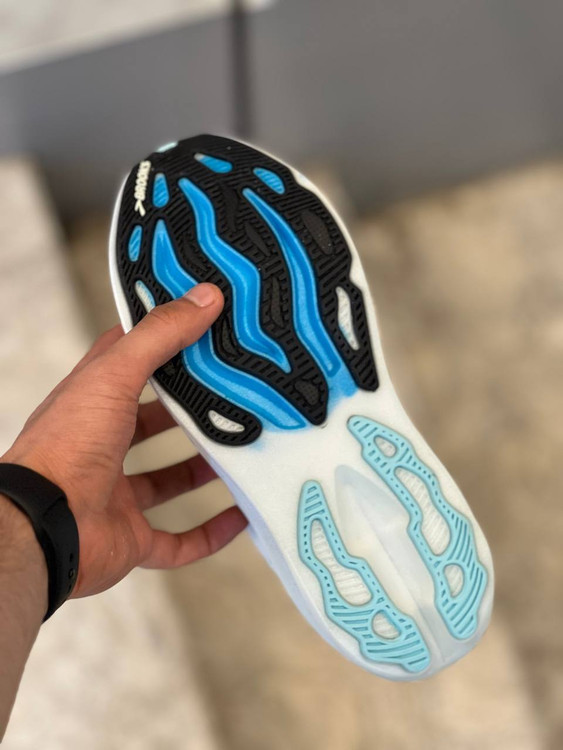 کتونی مردانه بروکس مدل گلیسرین مکس – راحتی بینظیر در هر قدم سایزبندی ۴۰ تا ۴۵