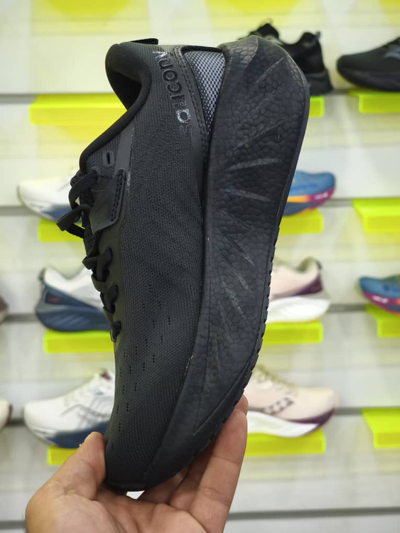 کفش ورزشی ساکونی مدل Triumph 22 سایزبندی 36 تا 45