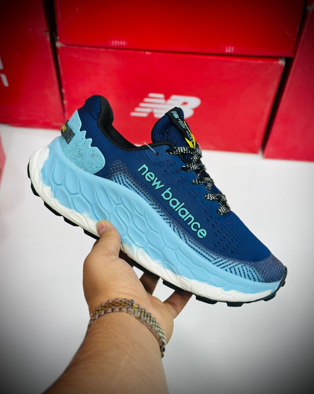 کتونی نیوبالانس مدل Fresh Foam X More Trail V3 | سایز 40 تا 45