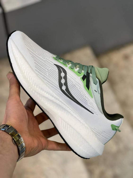 کتونی ساکونی مدل Triumph 21 ساخت ویتنام