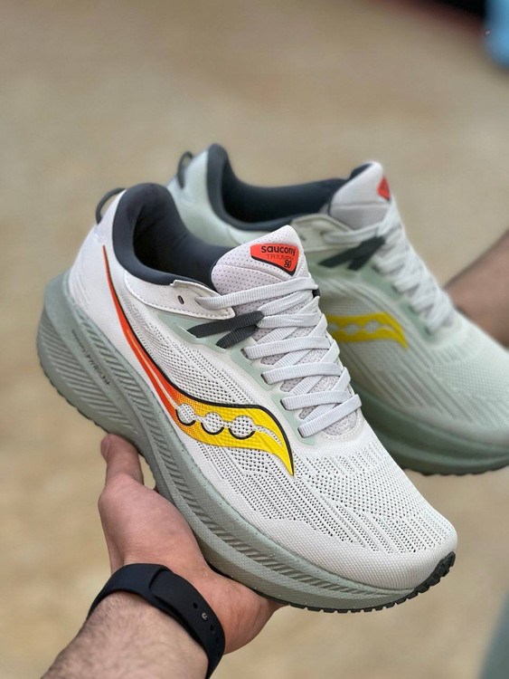 کتونی ساکونی مدل Triumph 21 ساخت ویتنام