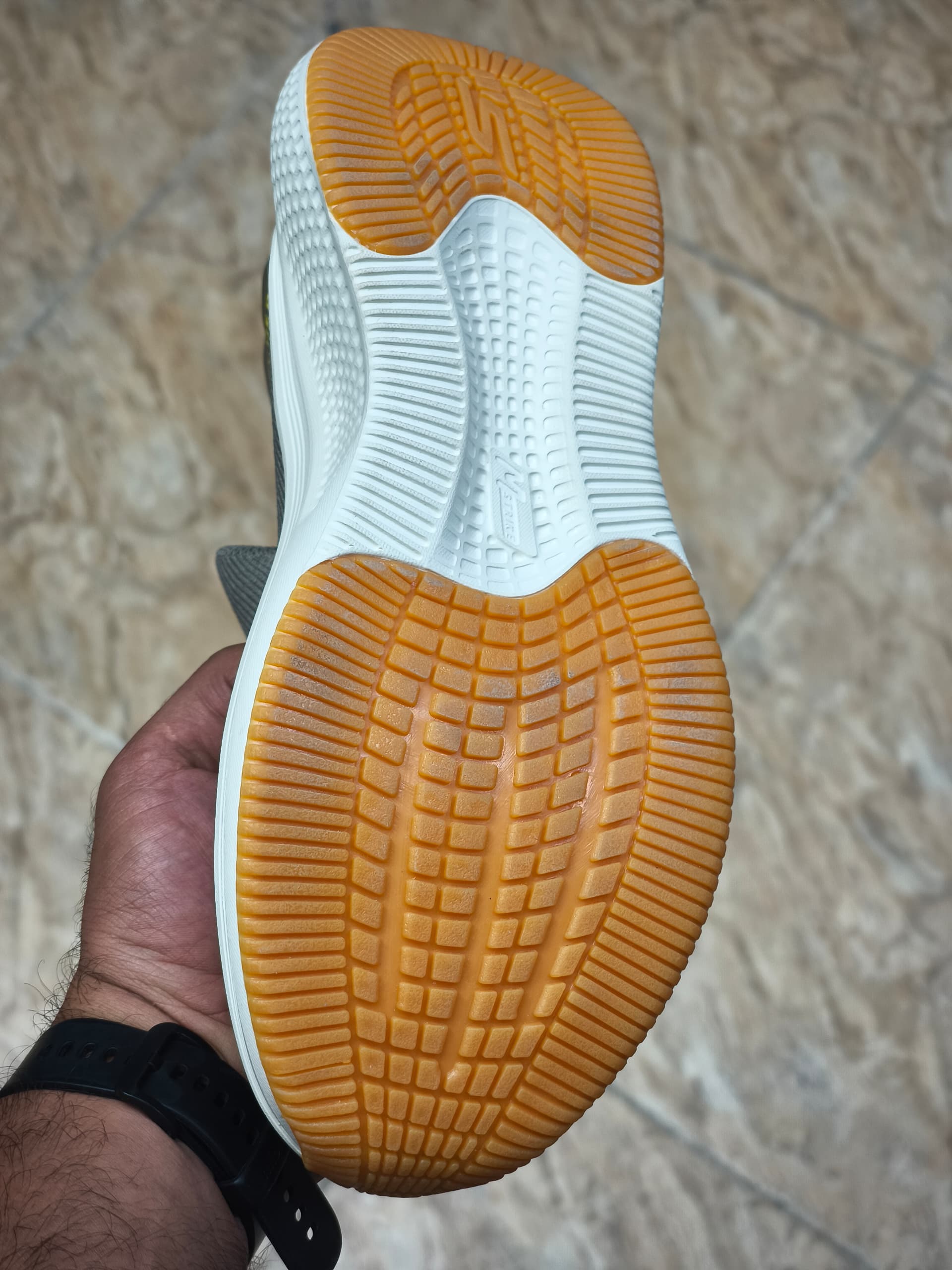 کتونی اسکیچرز GOwalk Slip-ins | سایزبندی 40تا45