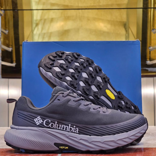 کتونی اسپرت کلمبیا با زیره ضد لغزش ویبرام | سایزبندی 40تا45