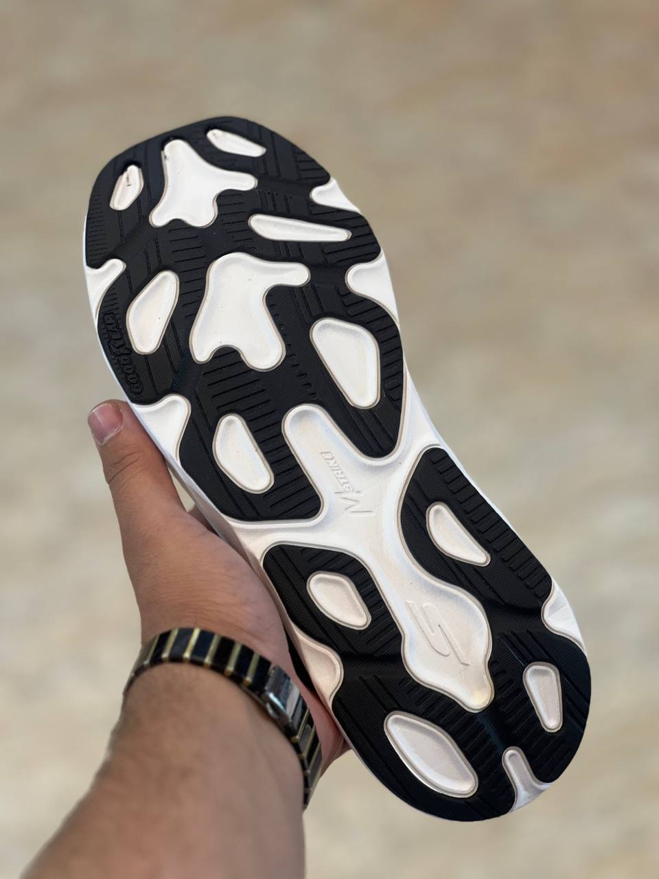 کتونی اسکیچرز Max Run slip_ins | سایزبندی37تا40