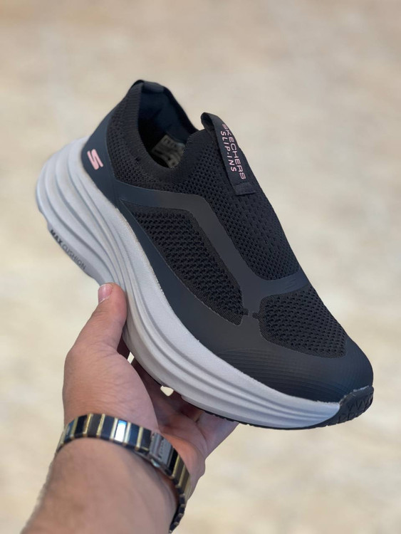 کتونی اسکچرز مدل Max Cushioning Slip-Ins | سایزبندی 37تا40