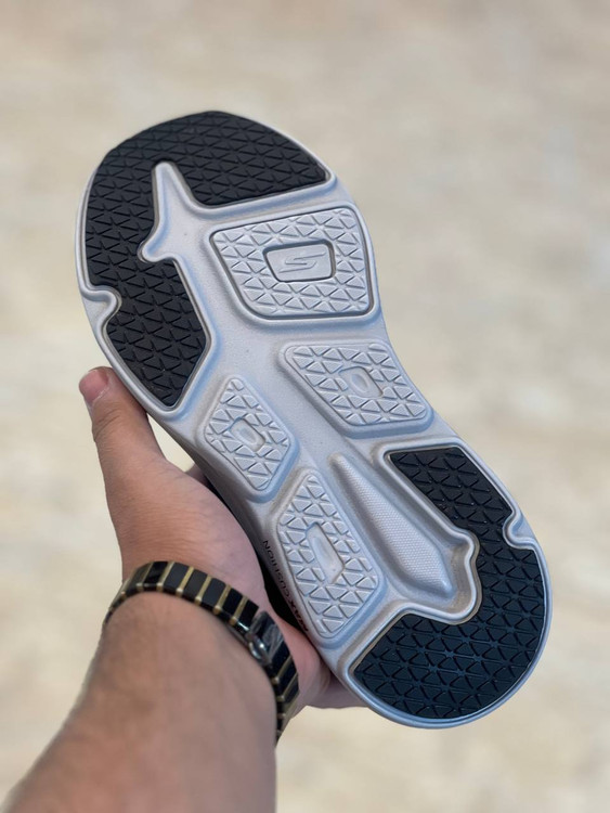 کتونی اسکچرز مدل Max Cushioning Slip-Ins | سایزبندی 37تا40