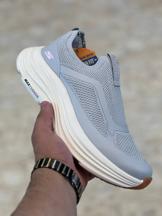 کتونی اسکچرز مدل Max Cushioning Slip-Ins | سایزبندی 37تا40
