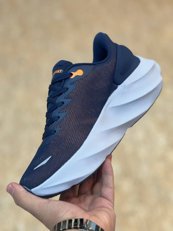 کتونی رانینگ اسکیچرز مدل Aero Burst