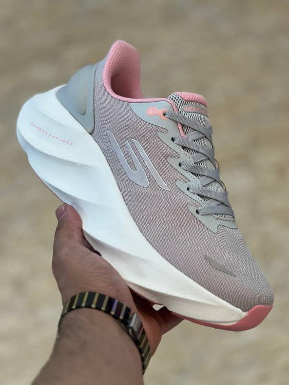 کتونی رانینگ اسکیچرز مدل Aero Burst