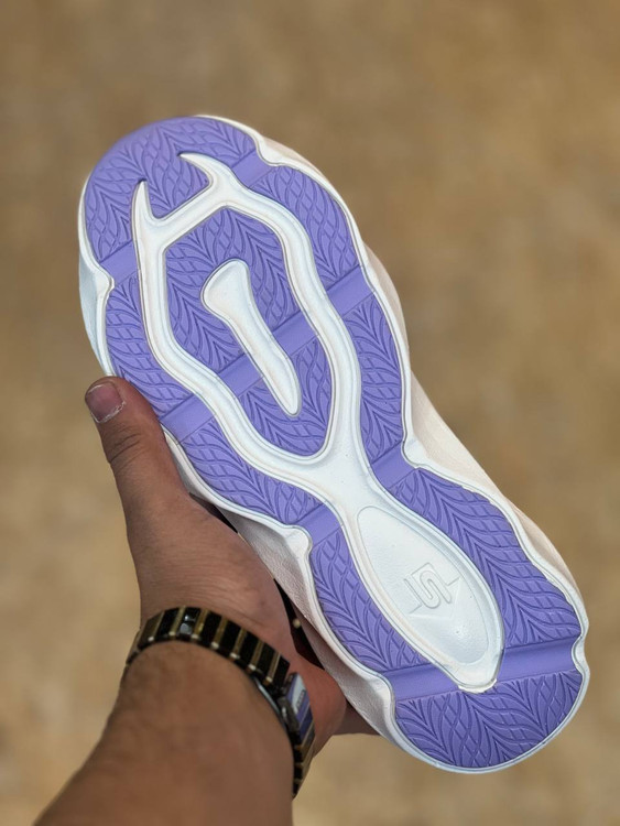 کتونی رانینگ اسکیچرز مدل Aero Burst