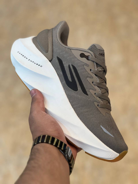 کتونی رانینگ اسکیچرز مدل Aero Burst