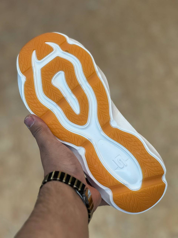 کتونی رانینگ اسکیچرز مدل Aero Burst