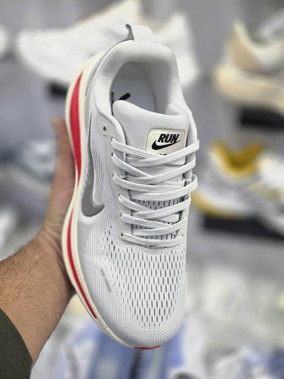 کتونی نایک ومرو ۱۸ سایز ۴۰ تا ۴۵ Nike Air Zoom Vomero 18