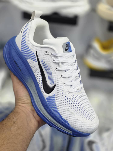 کتونی نایک ومرو ۱۸ سایز ۴۰ تا ۴۵ Nike Air Zoom Vomero 18