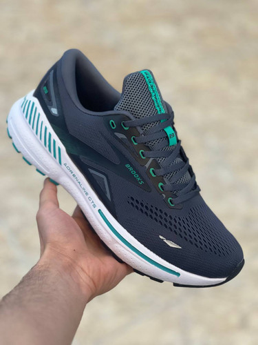 Brooks Adrenaline GTS made in Vietnam