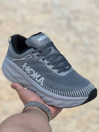 Hoka One One Bondi 7 made in Vietnam