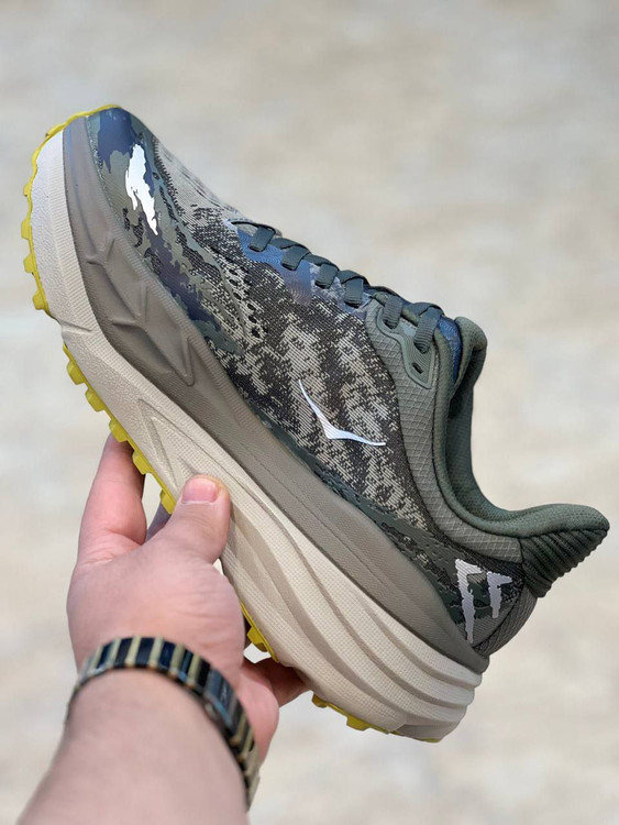 hoka stinson 7 made in Vietnam