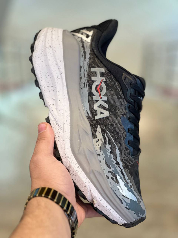 hoka stinson 7 made in Vietnam