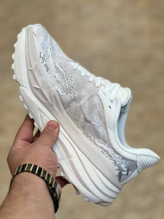 hoka stinson 7 made in Vietnam