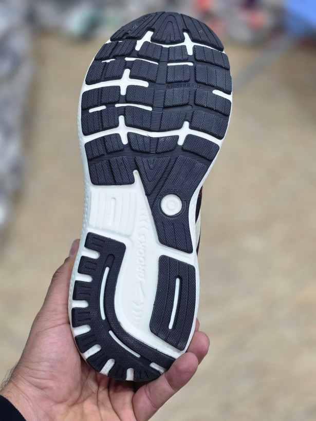 کتونی بروکس گاست ۱۶ سایزبندی ۴۰ تا ۴۶ | Brooks Ghost 16