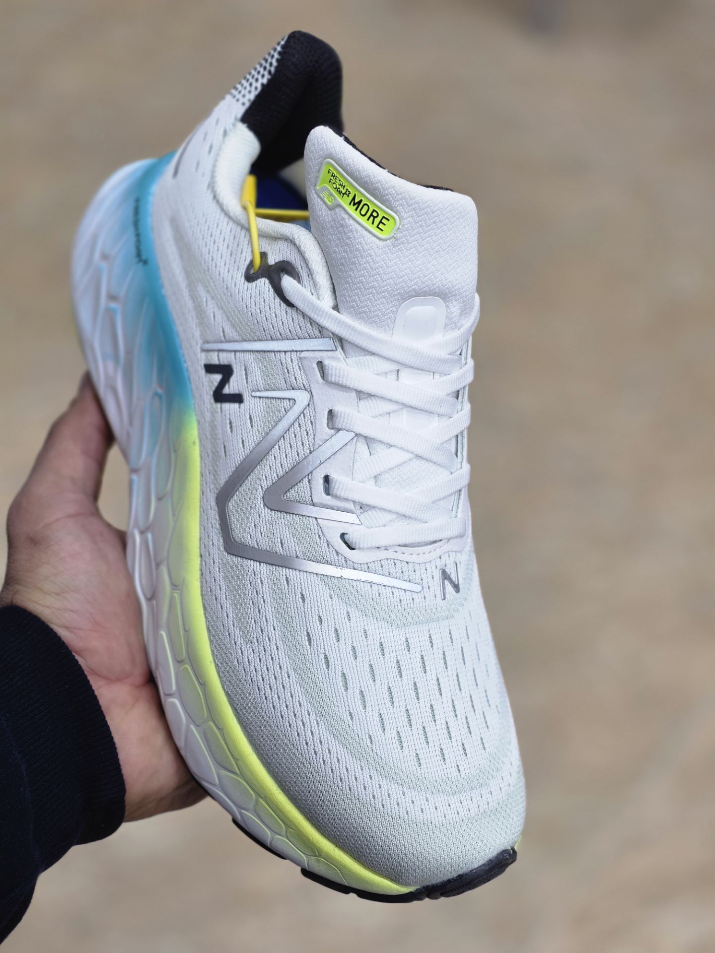 کتونی نیوبالانس مدل Fresh Foam X v4، سایزبندی 40 تا 45