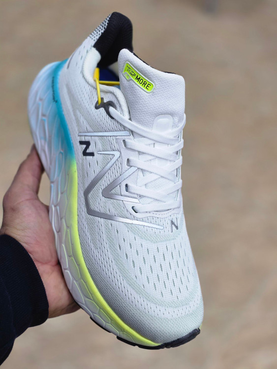 کتونی نیوبالانس مدل Fresh Foam X v4 سایزبندی ۴۰ تا۴۵