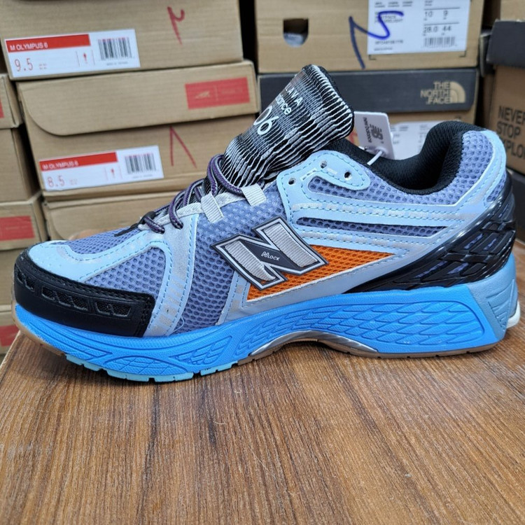 کتونی نیوبالانس 1906 - Newbalance 1906 سایزبندی ۴۰تا۴۵