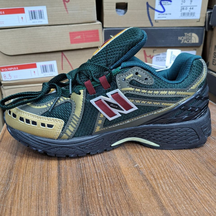 کتونی نیوبالانس 1906 - Newbalance 1906 سایزبندی ۴۰تا۴۵