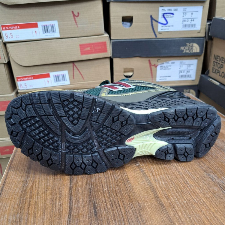 کتونی نیوبالانس 1906 - Newbalance 1906 سایزبندی ۴۰تا۴۵