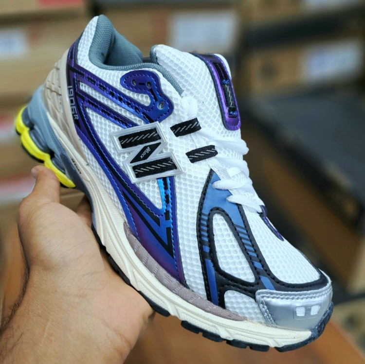 کتونی نیوبالانس 1906 - Newbalance 1906 سایزبندی ۴۰تا۴۵ کپی
