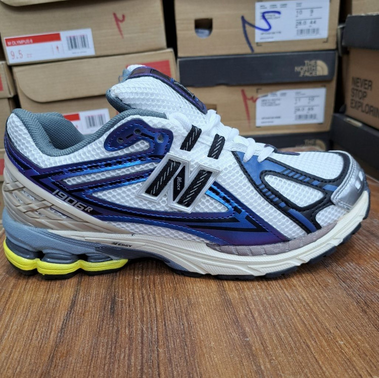 کتونی نیوبالانس 1906 - Newbalance 1906 سایزبندی ۴۰تا۴۵ کپی