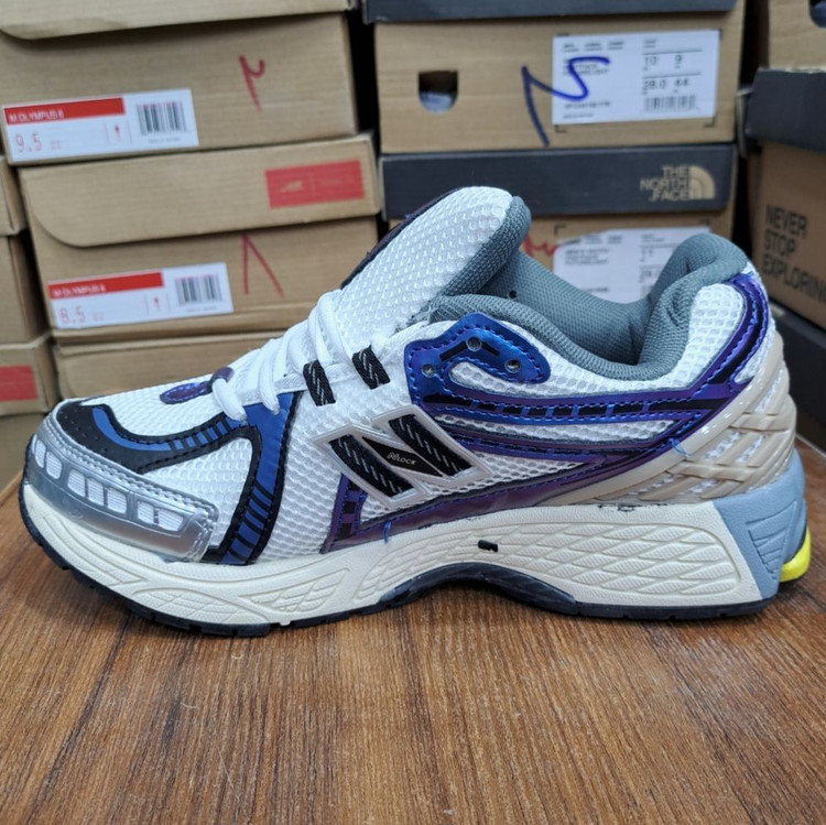 کتونی نیوبالانس 1906 - Newbalance 1906 سایزبندی ۴۰تا۴۵ کپی
