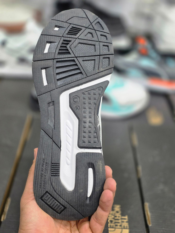 کتونی پوما میراژ تک سایزبندی ۴۰تا۴۵ | Puma Miraj Tech