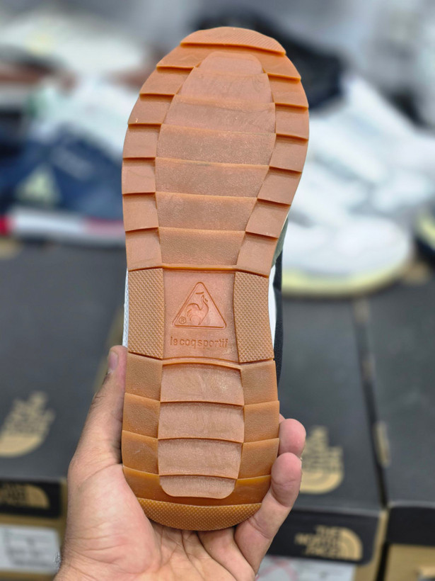 کتونی پوما خروس نشان le coq sportif سایز ۴۰ الی ۴۵