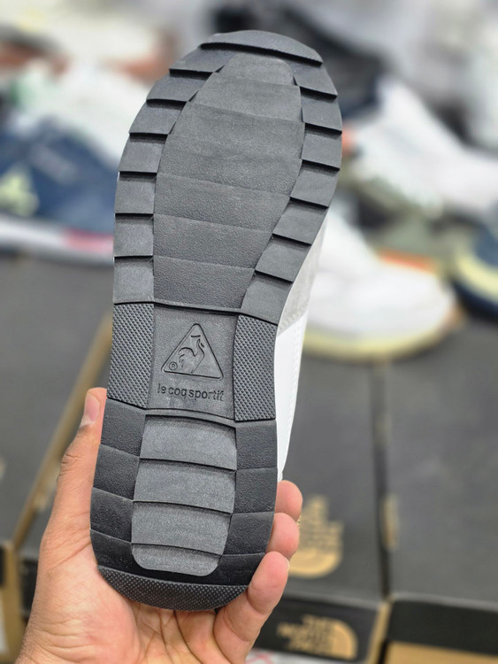 کتونی پوما خروس نشان le coq sportif سایز ۴۰ الی ۴۵