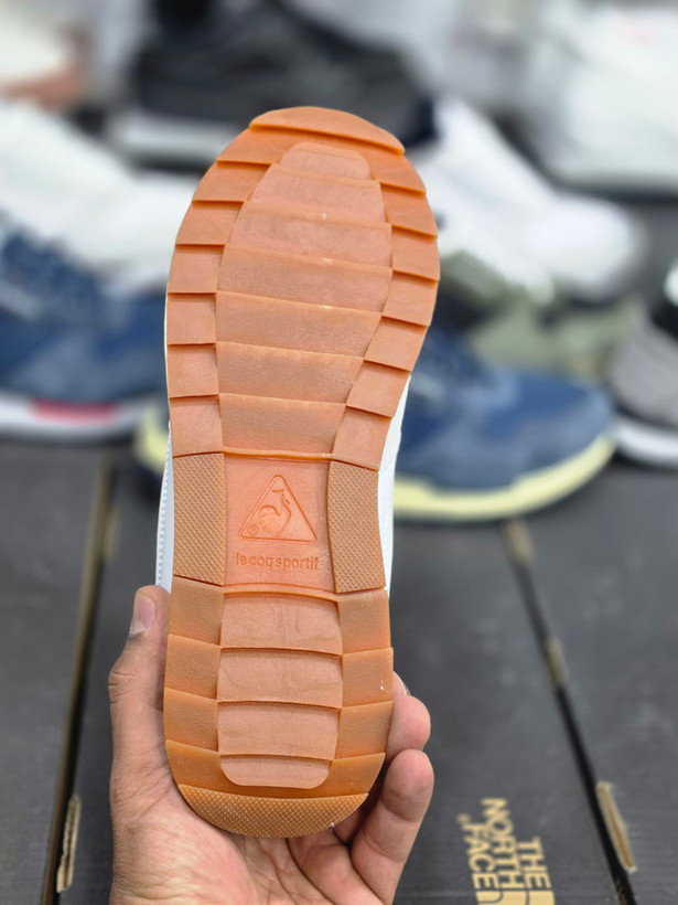 کتونی پوما خروس نشان le coq sportif سایز ۴۰ الی ۴۵