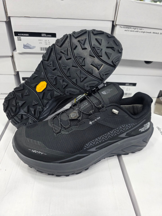 کتونی تریل رانینگ نورث فیسthe north face / ضد آب و گورتکس / طبیعتگردی ،شهری/ سایز ۴۰ الی ۴۵