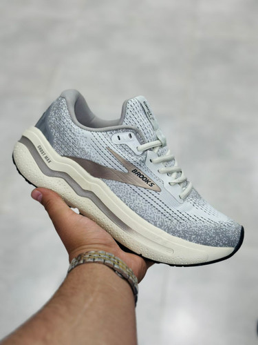 کتونی بروکس مدلGhost Max 2 | سایزبندی 40تا45