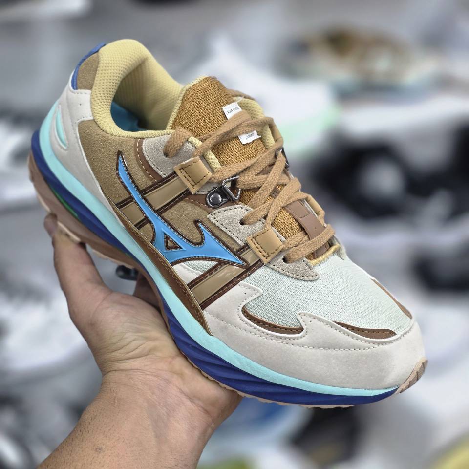 کتانی میزانو مدل Wave Rider Beta سایز 40 تا 45