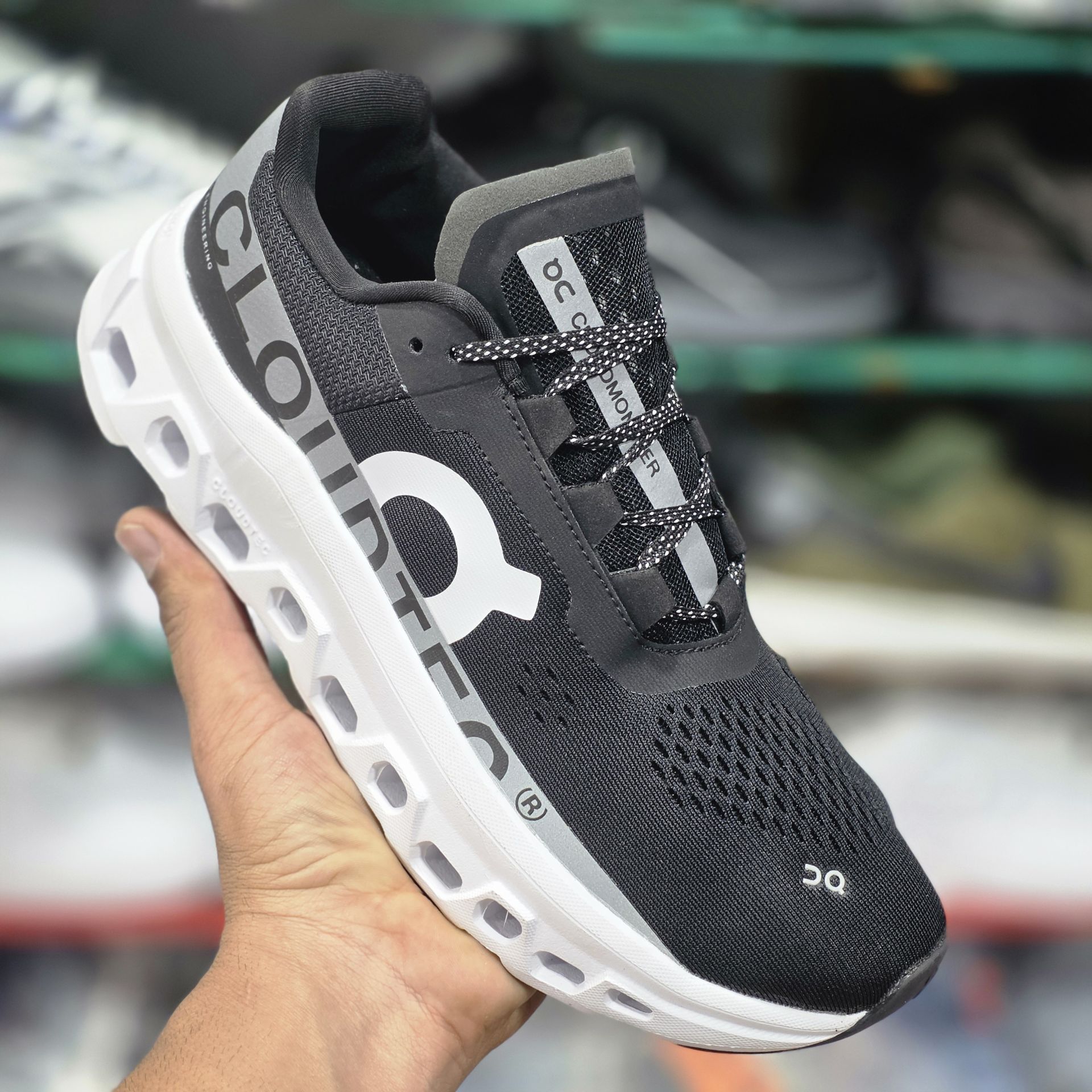 کتونی مسترکوالیتی آن رانینگ مدل کلاودمانستر سایزبندی 40 تا 45