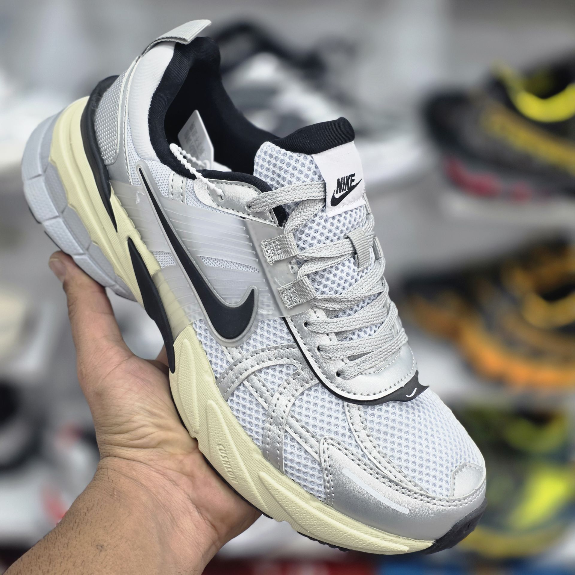 کتونی نایک مدل V2K Run سایزبندی 40تا45