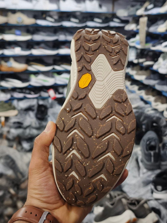 کتونی هوکا مدل Transport سایزبندی 40تا45