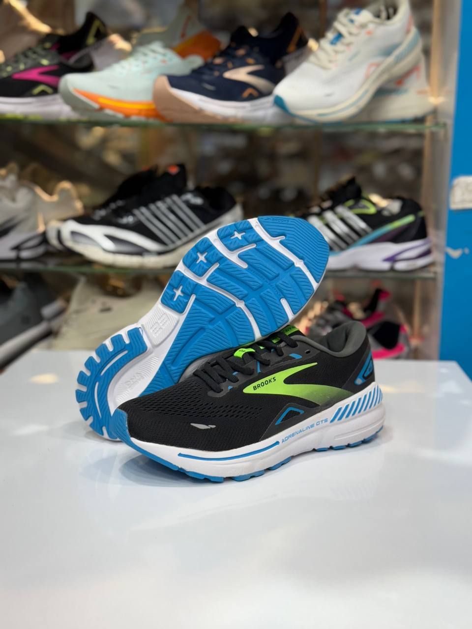 کتونی بروکس مدل آدرنالین جی‌تی‌اس 23 سایزبندی 40تا45 | Brooks Adrenaline GTS 23