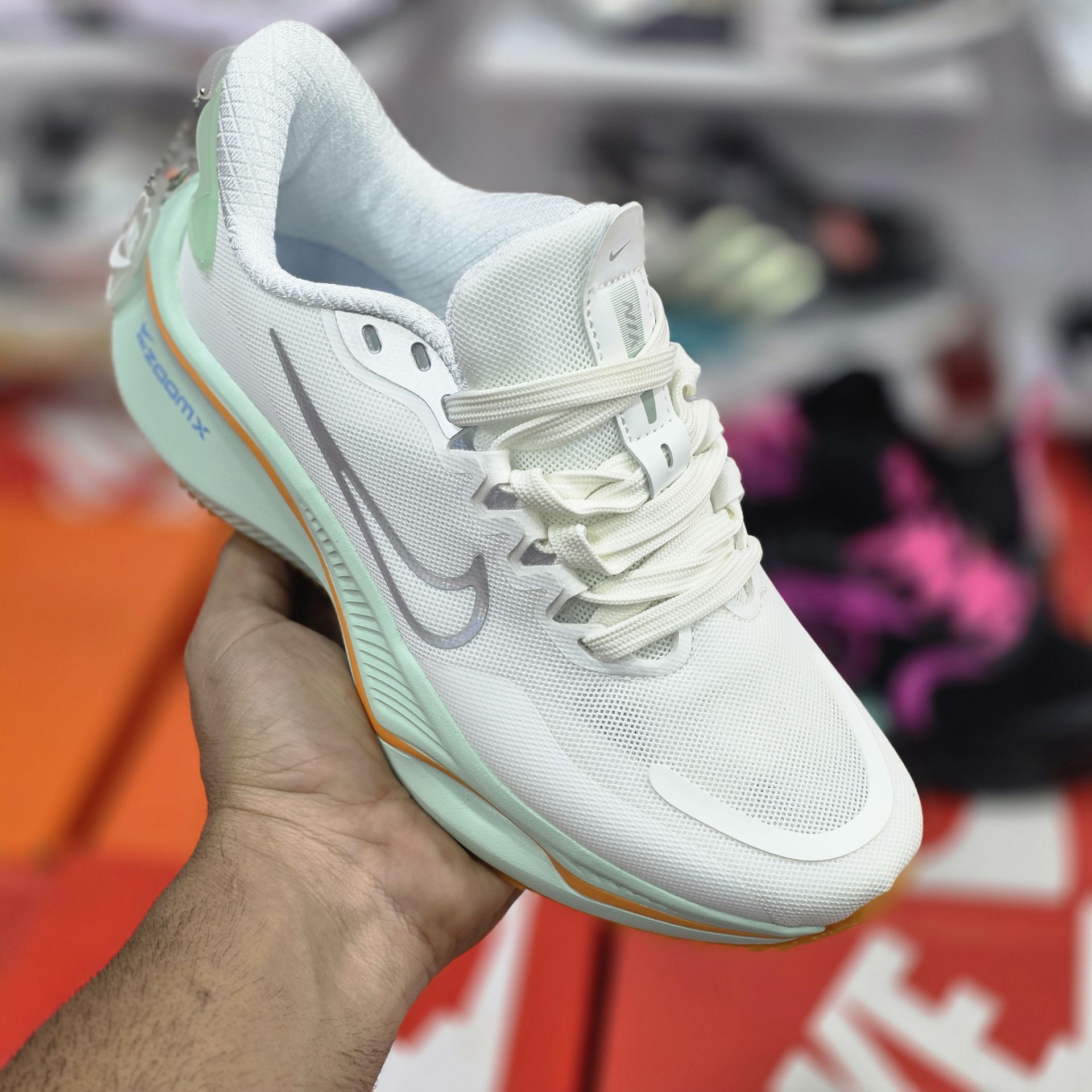 کتونی نایک مدل ZoomX